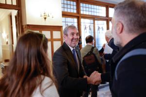 SANTANDER, 13/12/2024.- El presidente de Canarias, Fernando Clavijo, durante la reunión de la XXVII Conferencia de Presidentes, este viernes en el Palacio de la Magdalena de Santander.-EFE/ Javier Etxezarreta