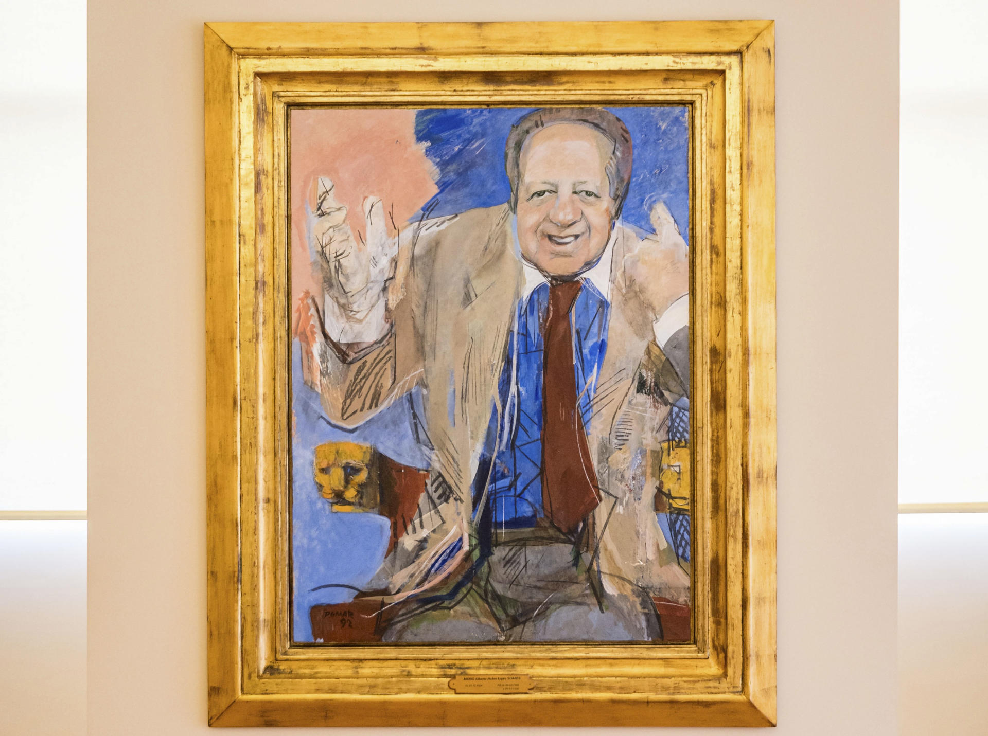 LISBOA, 06/12/2024.- La Casa Serralves de Oporto, uno de los museos de arte contemporáneo más relevantes de Europa, abre este viernes al público la exposición "O sal da democrácia" (la sal de la democracia), con motivo del centenario mañana, sábado, del nacimiento de Mário Sores (1924-2017), uno de los padres de la democracia lusa. EFE/ Fundación Serralves SOLO USO EDITORIAL SOLO DISPONIBLE PARA ILUSTRAR LA NOTICIA QUE ACOMPAÑA (CRÉDITO OBLIGATORIO)