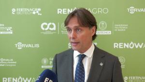 El rector de la Universidad Pablo de Olavide (UPO) de Sevilla, Francisco Oliva atiende a la Agencia EFE.