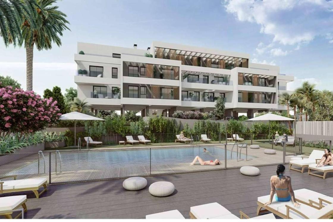 Carlota Gardens presenta un exclusivo proyecto de viviendas de obra nueva en Carihuela, Torremolinos.