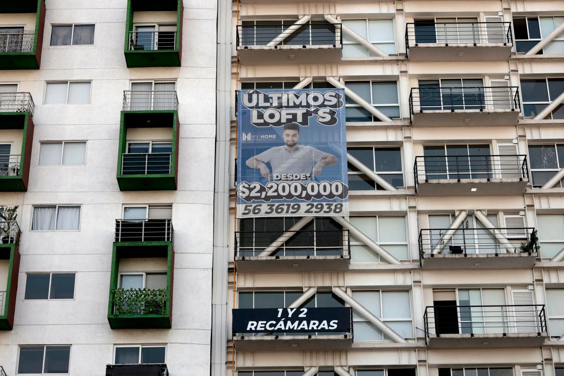 Fotografía de un anuncio inmobiliario en Ciudad de México (México). EFE/ José Méndez