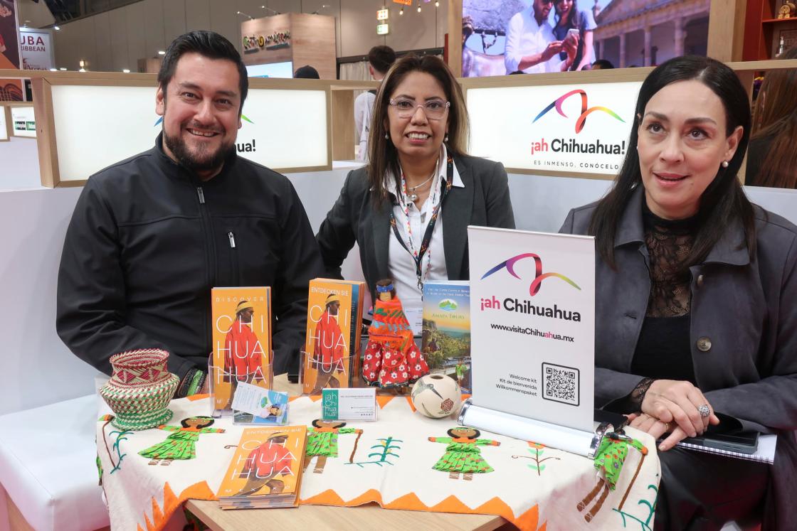 BERLÍN, 04/03/2025.- Julio Chávez, director del Fideicomiso de Promoción Turística del estado de Chihuahua, participa en la feria internacional de turismo ITB Berlín 2025, que se celebra desde este martes en la capital alemana. EFE/Blanca Palma