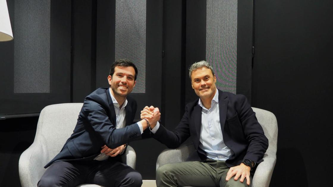 Pie de foto: De izq. a der., Álvaro Cárcel e Iñaki SaltorAutor: Cedida: Saltor Talent