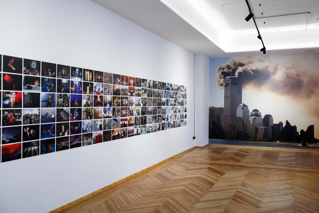 BURGOS, 25/04/2025.- Fotografía de archivo (22/11/2024) de la exposición fotográfica 'Tu memoria colectiva, que Burgos, la ciudad que hace 86 años vio nacer a la Agencia EFE, acoge desde el próximo lunes y hasta el 31 de mayo. EFE/David Fernández