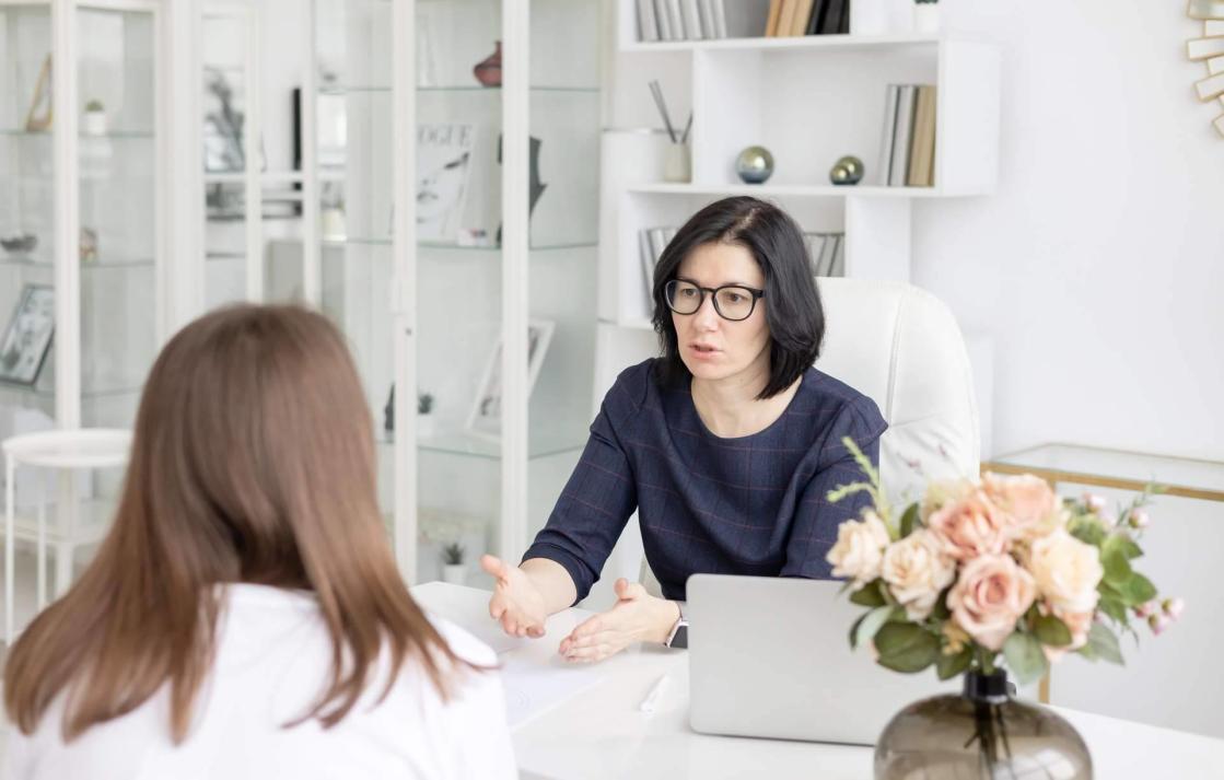 Las asesorías, en el punto de mira