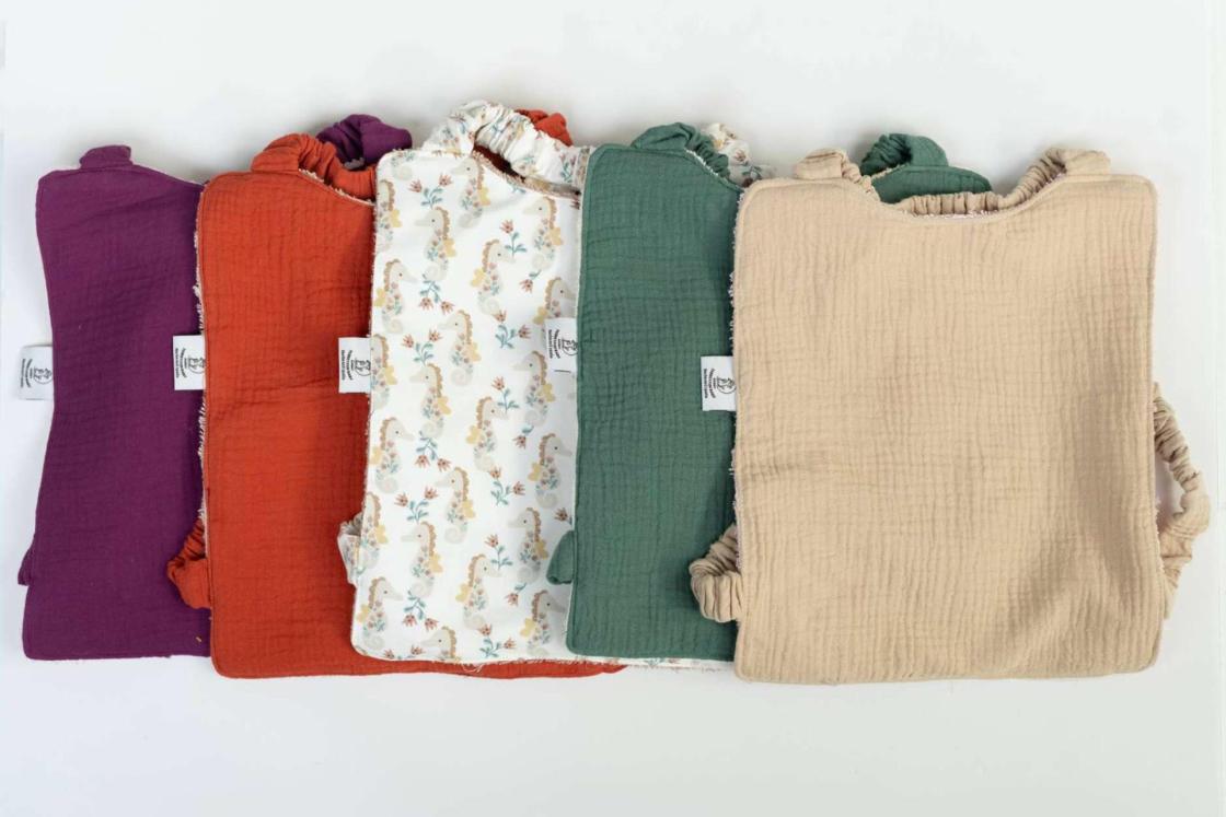 Ferret Fun Baby lanza su primera colección de baberos hechos a mano en España