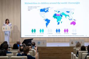 Fotografía cedida por Abbott de la co-directora del Abbott Center for Malnutrition Solutions, Ann Smith, hablando en una conferencia este martes, en Madrid (España). EFE/ Abbott /SOLO USO EDITORIAL NO VENTAS /SOLO DISPONIBLE PARA ILUSTRAR LA NOTICIA QUE ACOMPAÑA (CRÉDITO OBLIGATORIO)