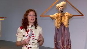 MADRID, 27/05/2024.- La historiadora Soledad Liaño, durante la presentación de la exposición ‘Espectros luminosos’, del artista guatemalteco Naufus Ramírez-Figueroa, este martes en el Museo Reina Sofía en Madrid. EFE