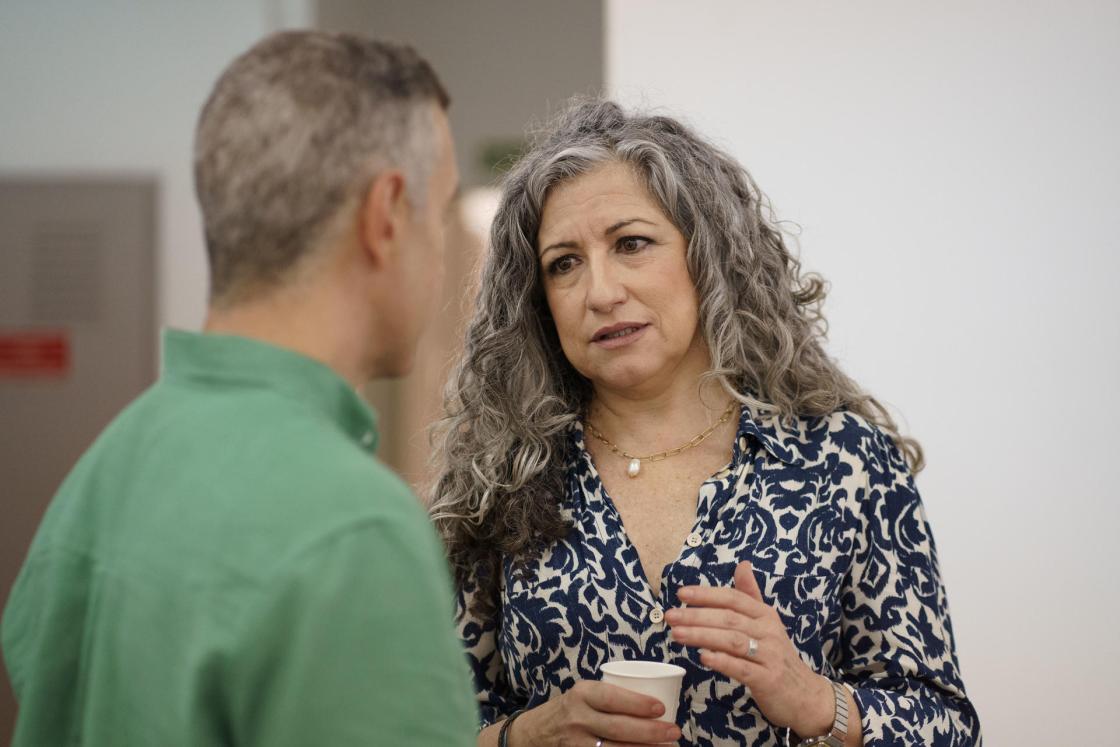 GRAFCAN2186. LA LAGUNA (TENERIFE) (ESPAÑA), 30/06/2025.-La directora académica de Estudios para Personas Adultas y Mayores de la Universidad de La Laguna, María Inmaculada Fernández, durante la presentación de los resultados de un trabajo orientado a construir una narrativa positiva sobre el envejecimiento y acabar con la soledad no deseada, que ha tenido lugar este lunes en la Fundación Mapfre Canarias de La Laguna (Tenerife). EFE/Ramón de la Rocha