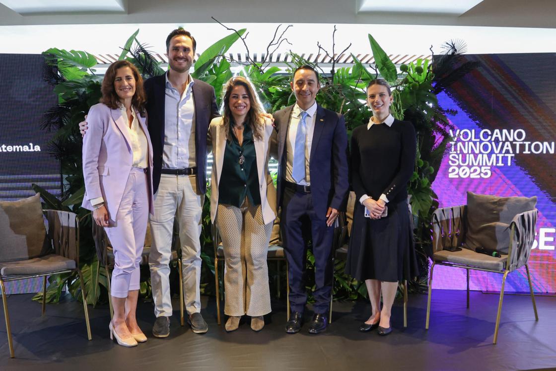 From left to right: Christine Wilson, co-founder of El Cubo; Federico Parker, commercial manager of Multimoney Guatemala; Janma Bardi, founder of the Volcano Summit; Juan Aldana, corporate investment manager at Castillo Hermanos; and María José Paiz, manager of Fundación BI at Banco Industrial Guatemala, during the press conference launching the Volcano Innovation Summit in Guatemala City. EFE/Mariano Macz.