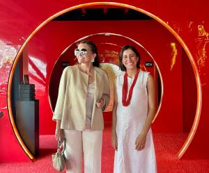 MARBELLA (MÁLAGA), 14/06/2025.- Atender a las personas cuando lo necesitan y favorecer que vivan más, mejor y más felices es uno de los objetivos prioritarios del Grupo Recoletas Salud, una entidad con más de 35 años de experiencia en el sector sanitario, que acaba de incorporarse como 'health partner' al universo del festival Starlite Occidente. En la imagen, la directora gerente del Grupo Recoletas Salud, Carmen Rodríguez (d), y la cofundadora y presidenta del Grupo Starlite, Sandra García-Sanjuán (i). EFE/Esther Gómez