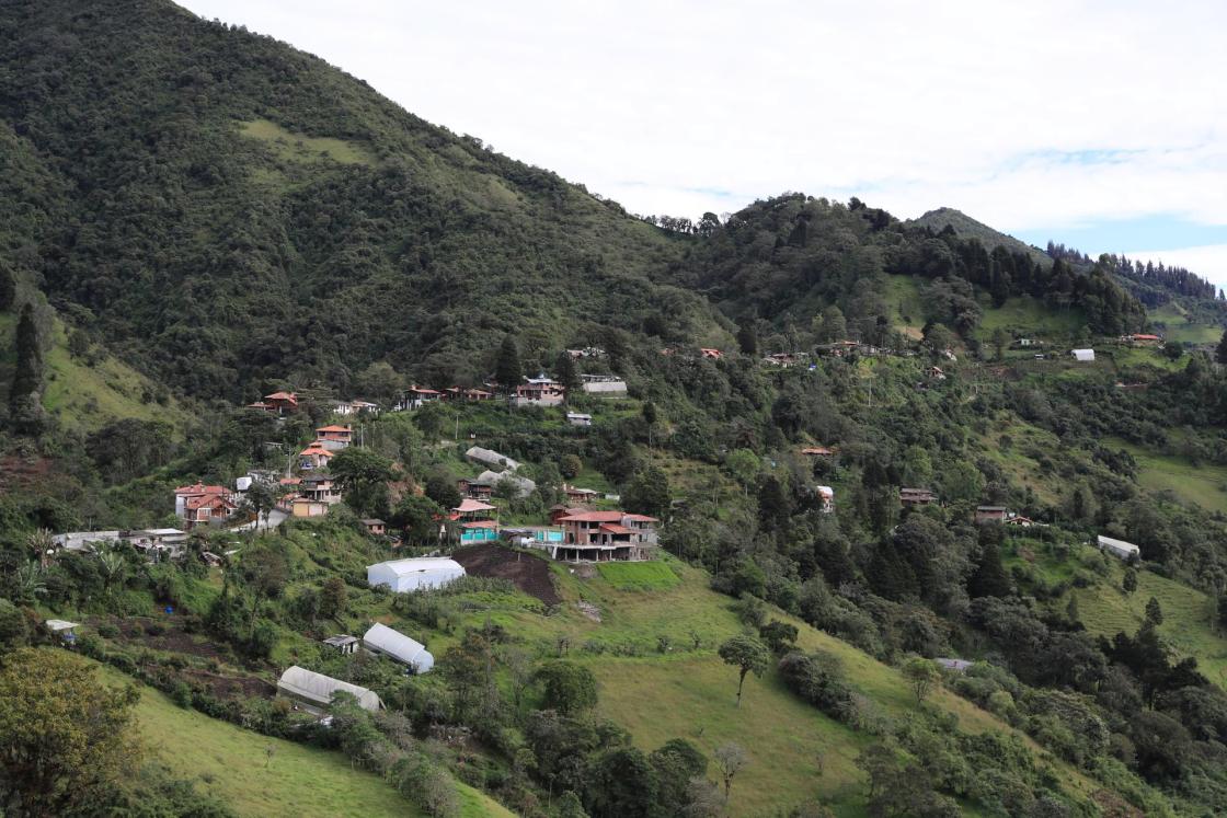 Fotografía de la población de Yunguilla (Ecuador). EFE/ José Jácome