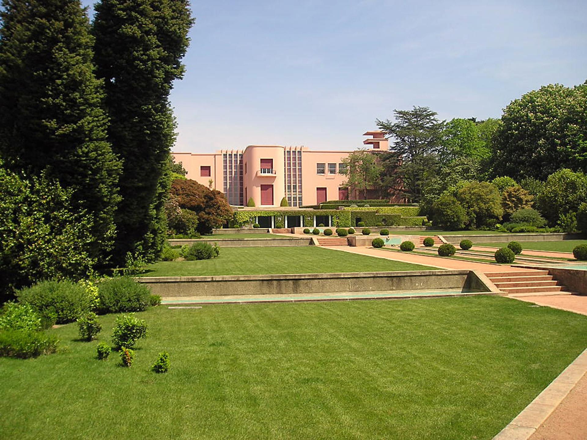 Imagen de archivo de la sede de la Fundación Serralves, en Oporto. EFE/ J. Benet