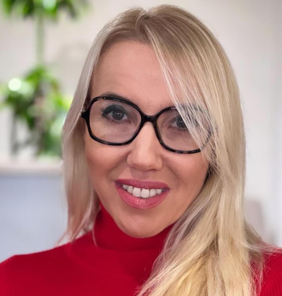 Un cuento solidario para sanar: Nuria Castellano publica La Clàudia té la clau