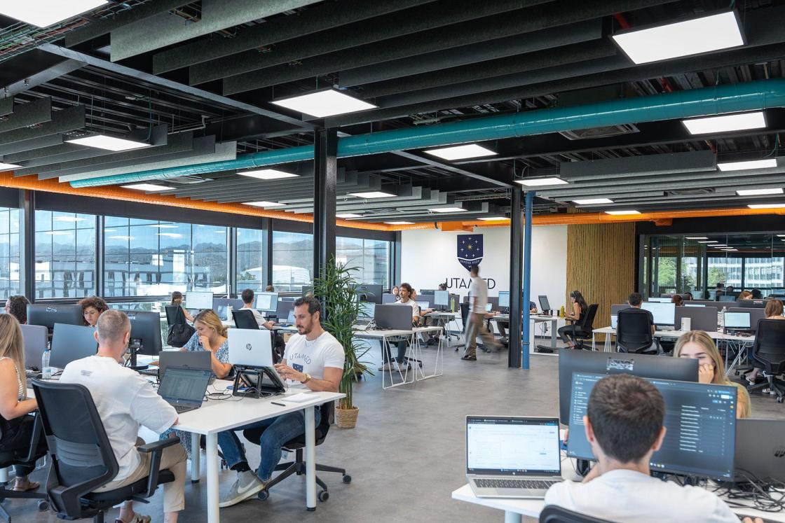 Empleados en la sede de UTAMED en Málaga. Autor: Manuel Rocha