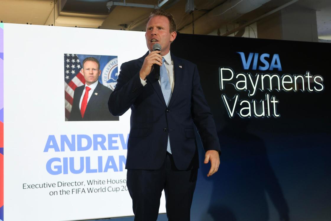 El director del Grupo de Trabajo de la Casa Blanca para la Copa Mundial de la FIFA 2026, Andrew Giuliani, habla durante un evento este miércoles, en Washington (Estados Unidos). EFE/ Octavio Guzman