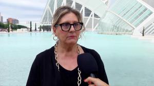 La directora general de la Ciudad de las Artes y las Ciencias de Valencia, Ana Ortells, en la inauguración de la exposición 'Instants', sobre los cambios de la ciencia en los últimos 25 años y que sirve para celebrar el 25 aniversario del Museo de las Ciencias. EFE
