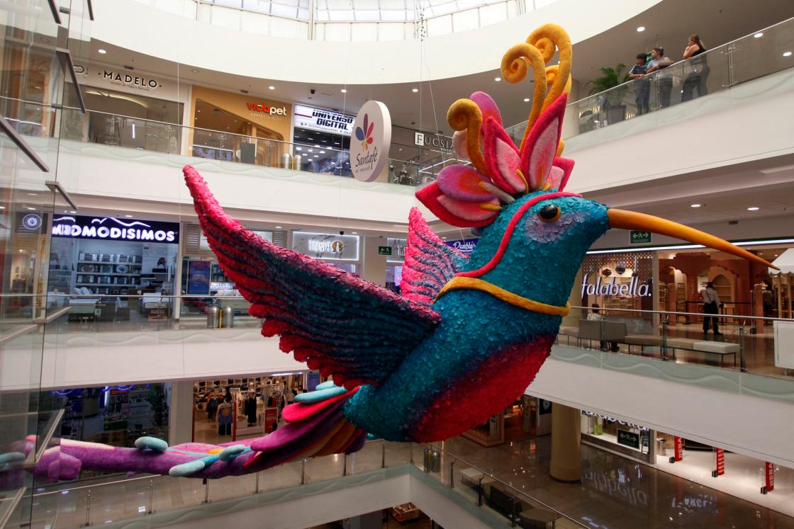 Photo of a decorative figure at the Santafé Shopping Center in Medellín, Colombia. EFE/str 