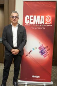 El oncólogo pediatra Alberto Olaya, habla durante una entrevista para EFE en la decimosegunda edición de la Cumbre de Excelencia Médica Amgen (CEMA). EFE/ Lorenzo Hernández