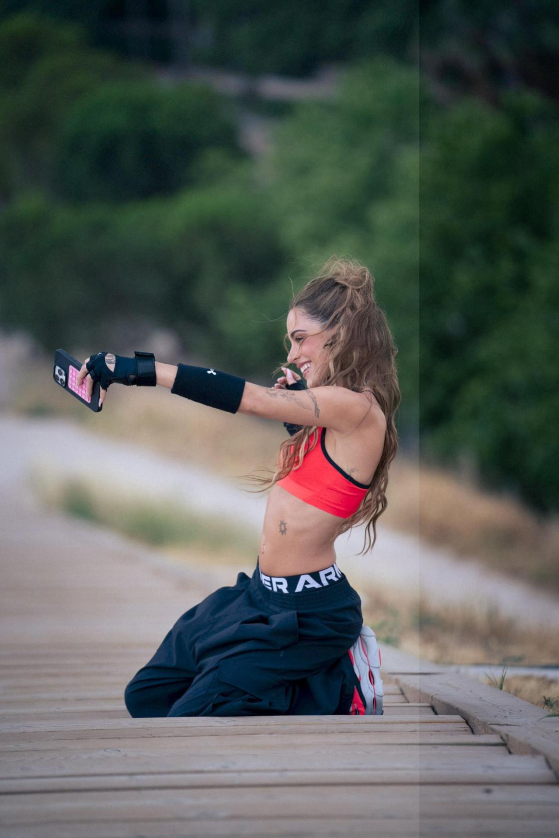 Under Armour anuncia con orgullo su nueva colaboración con la reconocida cantante, actriz e ícono global Tini Stoessel. SOLO USO EDITORIAL / EFE 