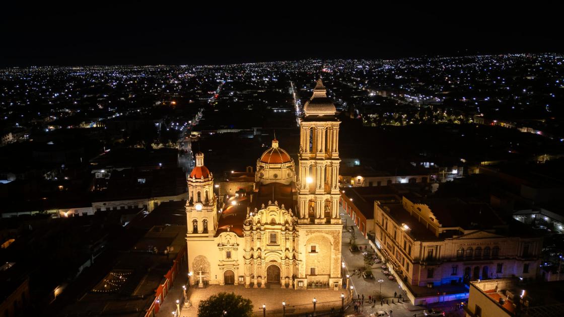 Fotografía cedida por Iberdrola México donde se observa la Catedral de Santiago Apóstol este lunes, en Saltillo (México). EFE/ Iberdrola México / SOLO USO EDITORIAL/SOLO DISPONIBLE PARA ILUSTRAR LA NOTICIA QUE ACOMPAÑA (CRÉDITO OBLIGATORIO)