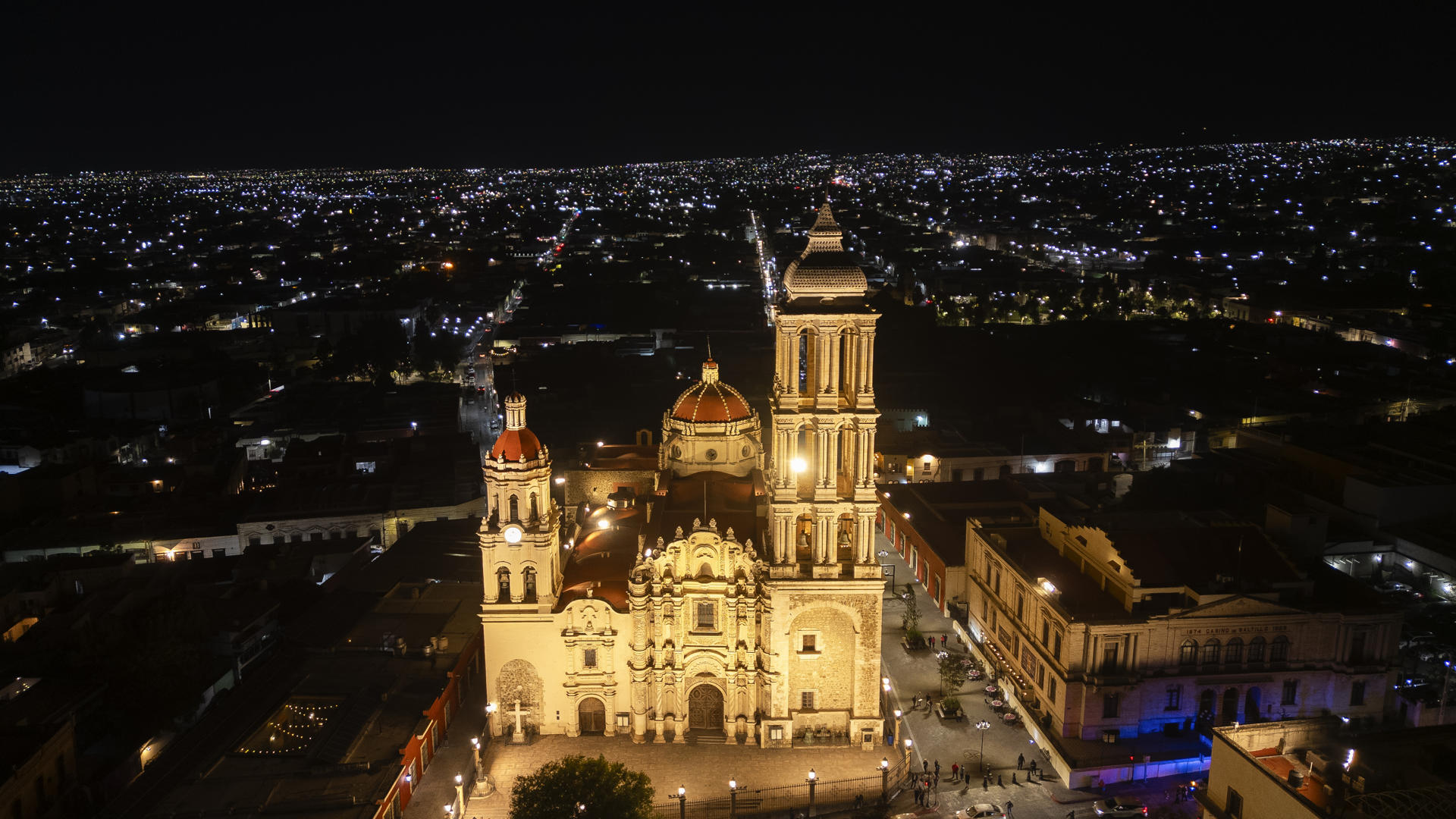 Fotografía cedida por Iberdrola México donde se observa la Catedral de Santiago Apóstol este lunes, en Saltillo (México). EFE/ Iberdrola México / SOLO USO EDITORIAL/SOLO DISPONIBLE PARA ILUSTRAR LA NOTICIA QUE ACOMPAÑA (CRÉDITO OBLIGATORIO)
