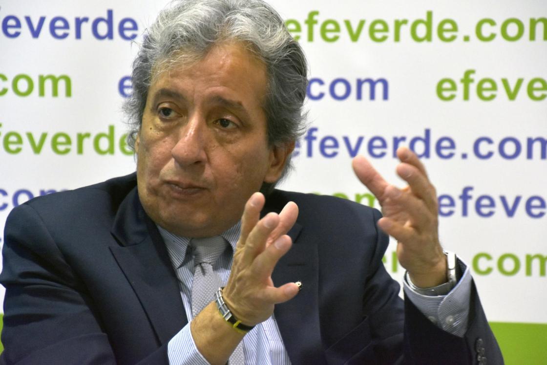 Pulgar-Vidal, one of the architects of the Paris Agreement, believes that the measures of US President Donald Trump’s administration are a temporary phenomenon. EFE/Manuel Moncada/FILE.