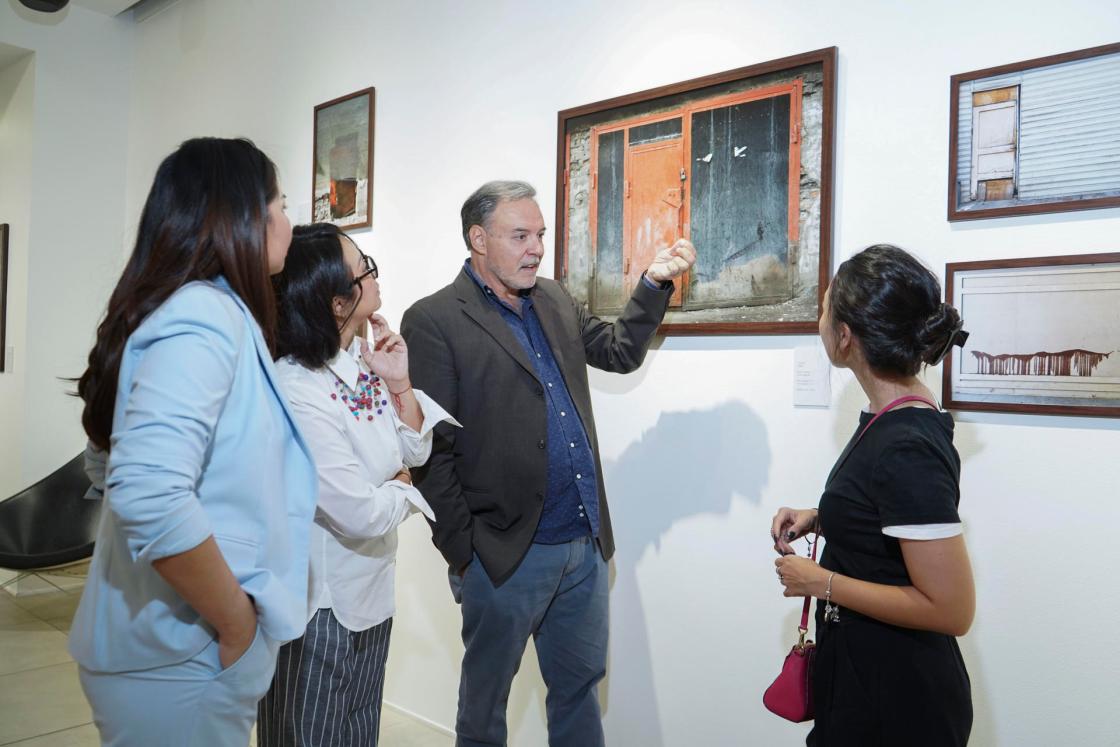 ASTANA (KAZAKHSTAN), Sept. 5, 2025.— Spanish artist Juan Saliquet on Friday inaugurated an exhibition at the Esentai Contemporary Art Gallery in Kazakhstan, titled Archaeology of a City: Almaty. EFE/Kulpash Konyrova