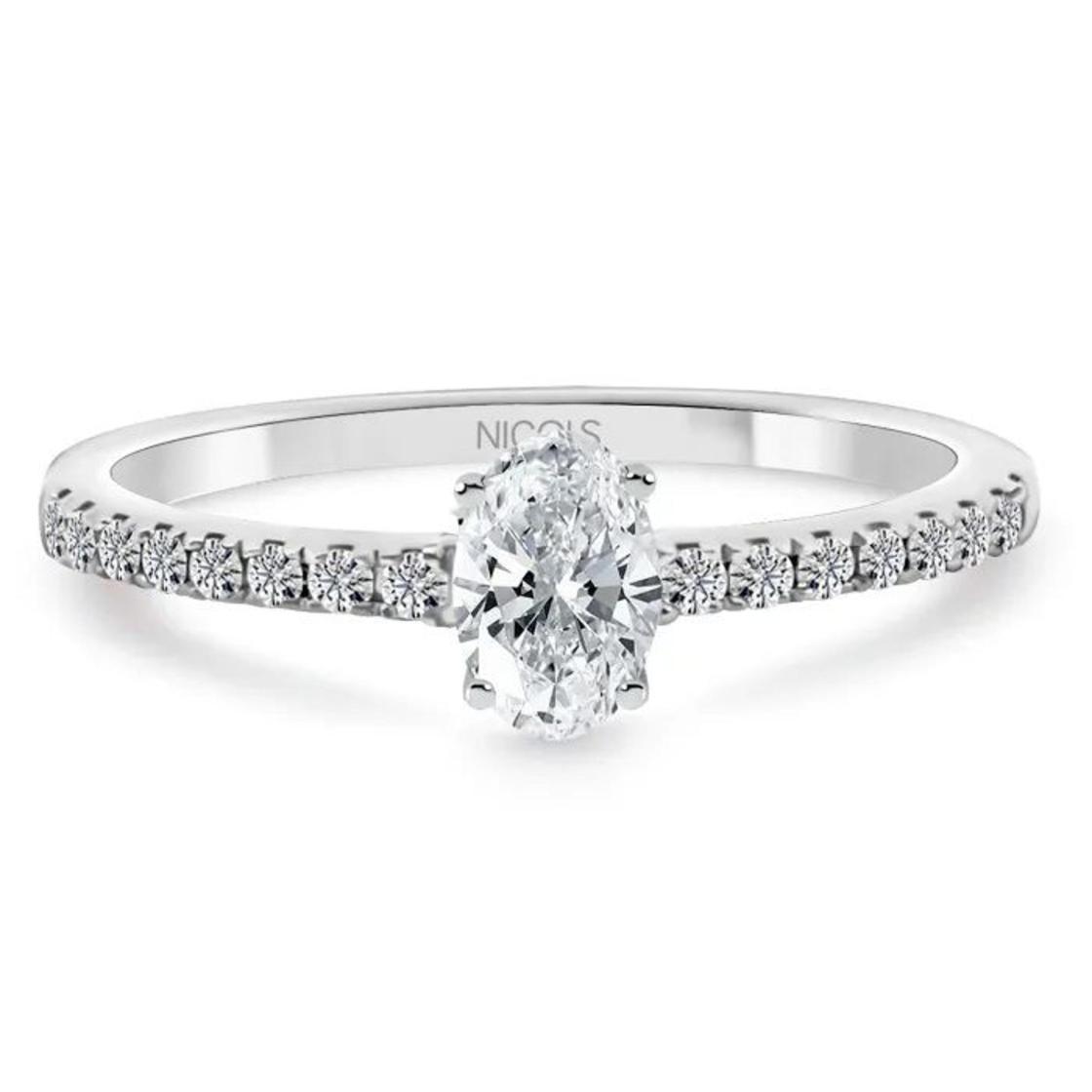 Pie de foto: Oval 0.30 Oro Blanco 
Autor: Nicols