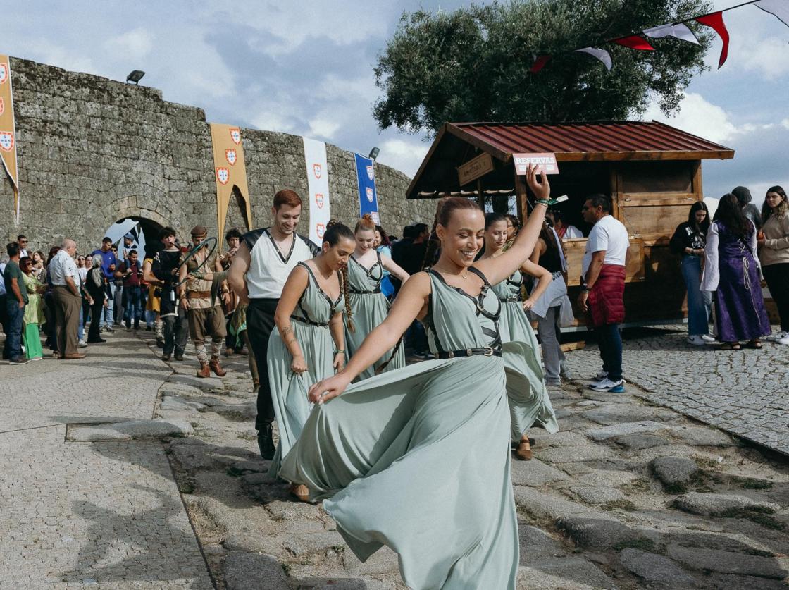 Imagen de archivo de las celebraciones de 'Muralhas com História', en la aldea portuguesa de Sortelha. EFE/CÁMARA MUNICIPAL DE SABUGAL/CEDIDA/CRÉDITO OBLIGATORIO