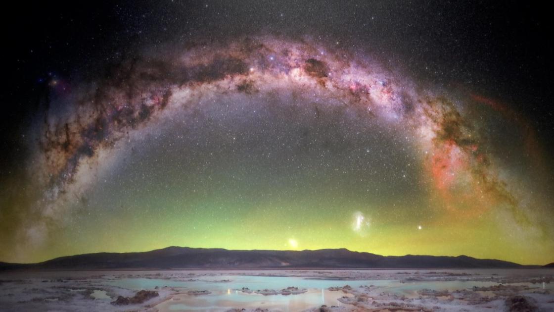 La Ciudad de las Artes y las Ciencias acerca el universo a través de la astrofotografía con la segunda edición de 'AstroCiutat. El universo en imágenes'.