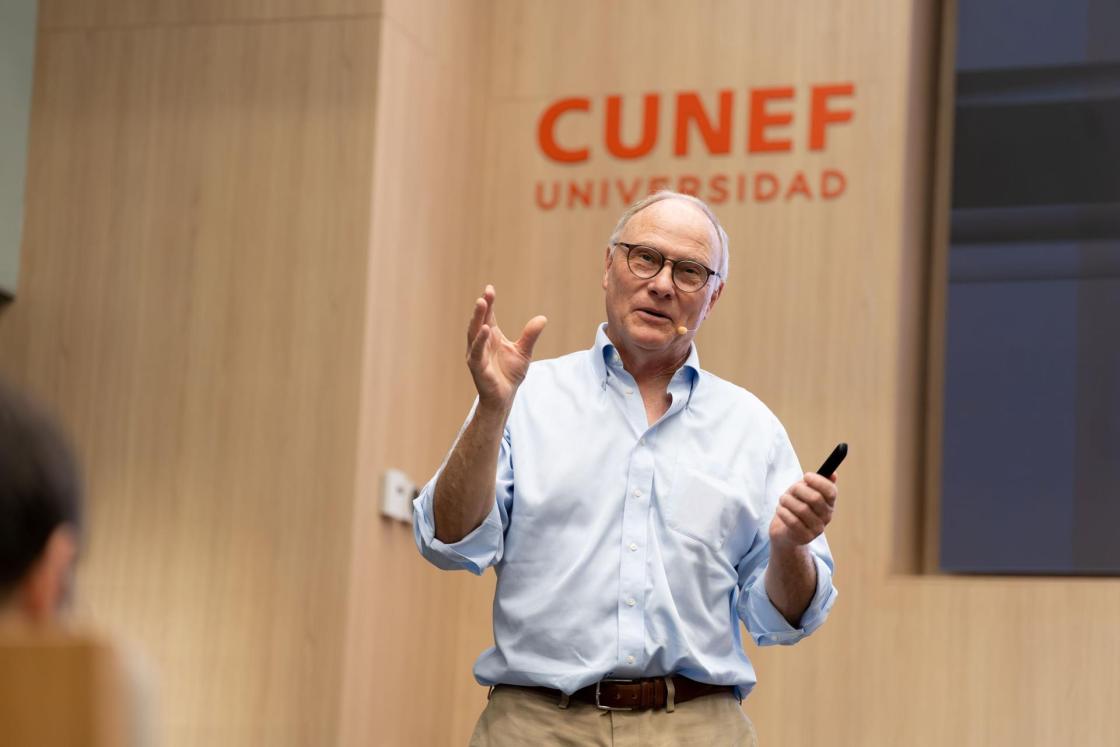 David Card, Premio Nobel de Economía en CUNEF. EFE/CUNEF/CEDIDA/CRÉDITO OBLIGATORIO