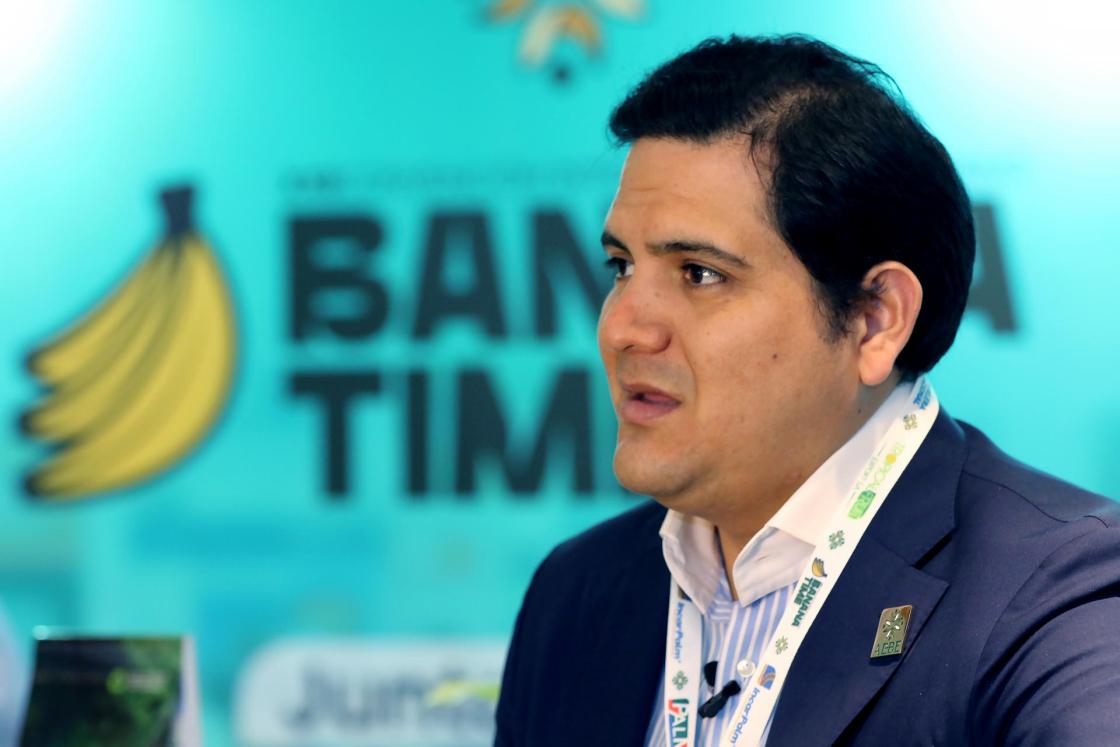 Photo of José Antonio Hidalgo, executive director of the Ecuadorian Banana Exporters Association (AEBE), speaking during an interview with EFE in Guayaquil, Ecuador. EFE/ Jonathan Miranda Vanegas