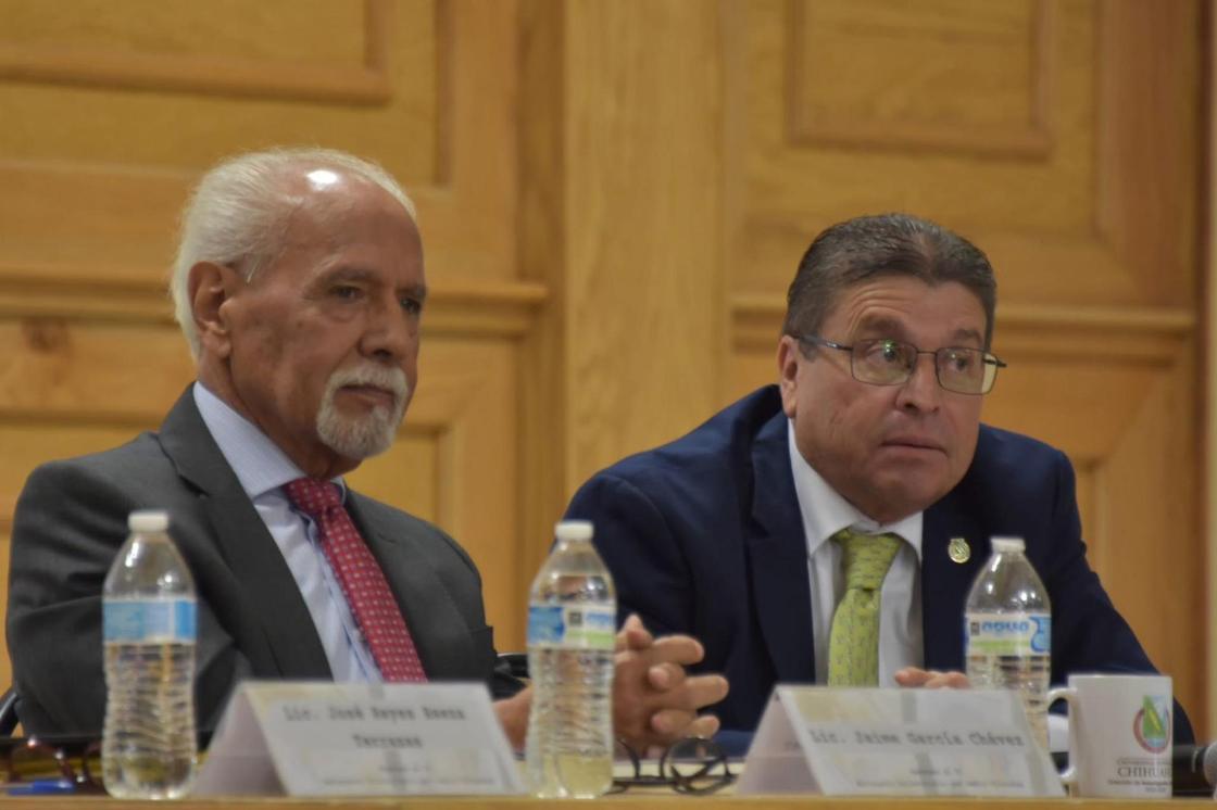 En el marco de la XLVII Semana del Humanismo, la Universidad Autónoma de Chihuahua (UACH) fue sede de la presentación del libro Repensar el 85. El movimiento universitario que cambió a Chihuahua, obra del periodista y académico Martín Antonio Zermeño Muñoz. SOLO USO EDITORIAL/ EFE