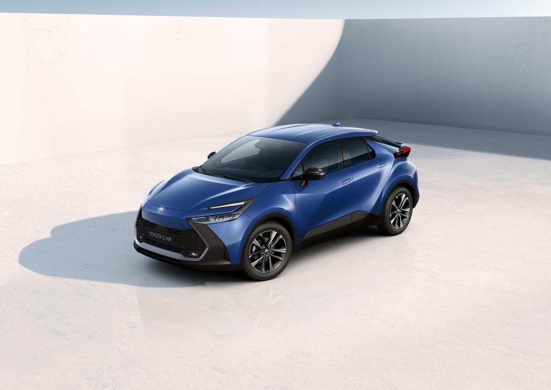 Toyota España renueva la gama Toyota C-HR con más acabados y mayor equipamiento.