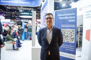 MADRID, 05/11/2025.- Emilio Martínez, Country Manager de TeamSystem en España, posa para EFE en el marco de su participación de la feria Accountex España 2025, este miércoles, en el recinto de Ifema, en Madrid. EFE/David Fernández