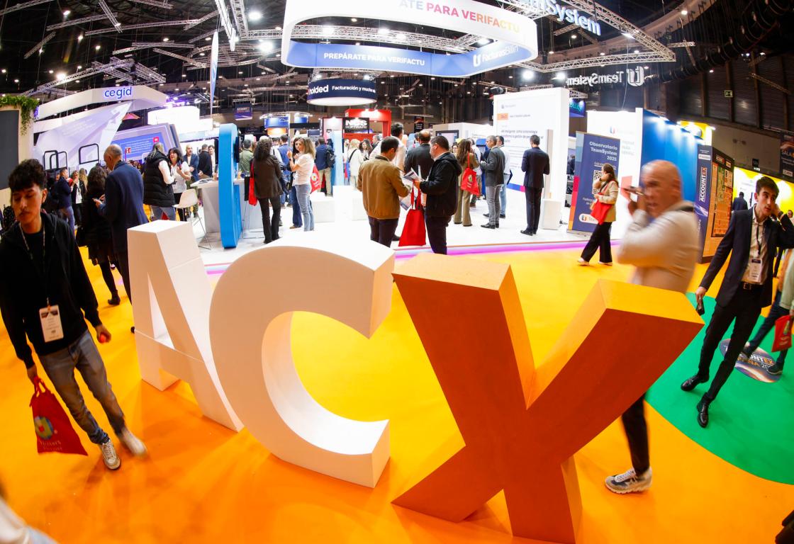 MADRID, 05/11/2025.- Vista general de la feria Accountex España 2025, este miércoles, en el recinto de Ifema, en Madrid. EFE/David Fernández