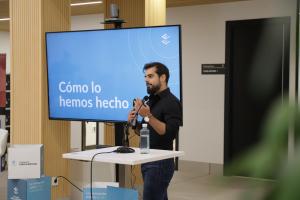 GRANADA, 14/11/2025.-Vista de la presentación de un estudio pionero de la Fundación EDUCA EDTECH, que ha analizado los cambios en la formación digital registrados desde la pandemia, un trabajo desde la perspectiva de estudiantes, empresas y formadores en España y Latinoamérica que reafirma su impacto en encontrar trabajo o mejorar en salario o responsabilidad. La investigación, con encuestas a más de 2.800 personas en España, Perú, México y Colombia, ha analizado el impacto de la formación digital en la empleabilidad del alumnado y lo ha hecho de un modo transversal con estudiantes, profesorado, responsables de Recursos Humanos y empresas.-EFE/ Educa Edtech ***SOLO USO EDITORIAL/SOLO DISPONIBLE PARA ILUSTRAR LA NOTICIA QUE ACOMPAÑA (CRÉDITO OBLIGATORIO)***