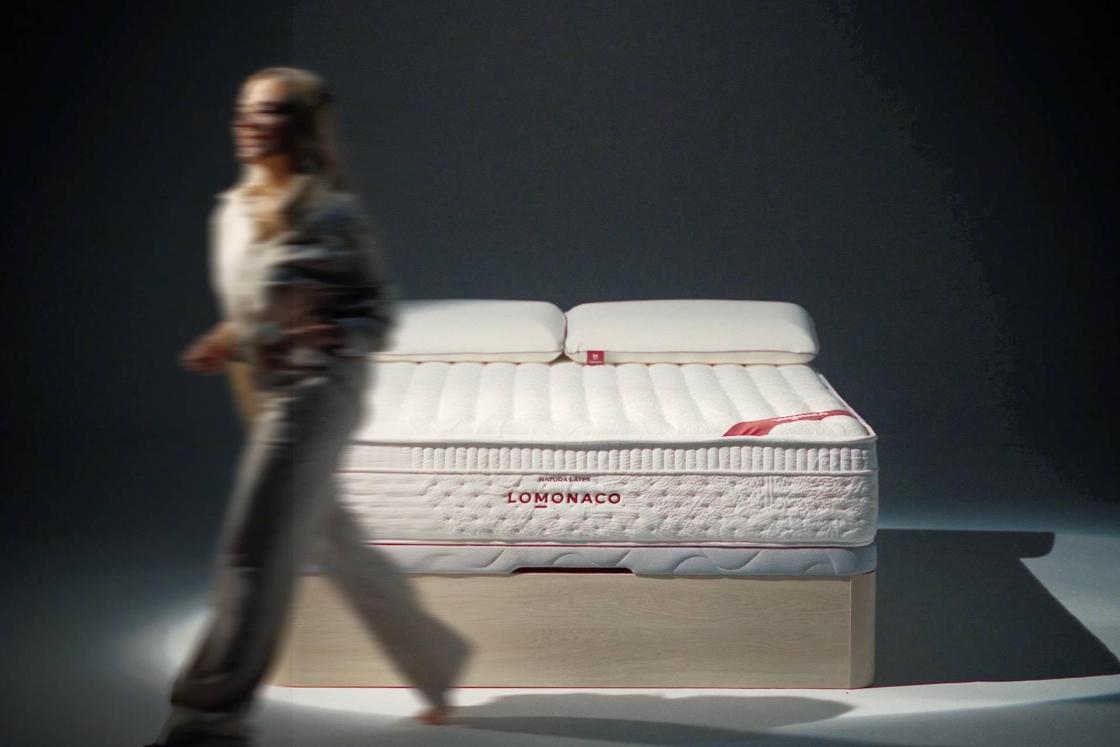 LOMONACO rompe con el caos del blackfriday y reinvidica un descanso consciente. Autor: LOMONACO