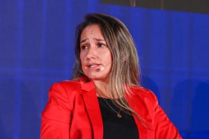 La presidenta de FintechLAC, Claudia Sotelo, habla en un panel durante FinnLAC Forum este miércoles, en Miami (Estados Unidos). EFE/ Giorgio Viera
