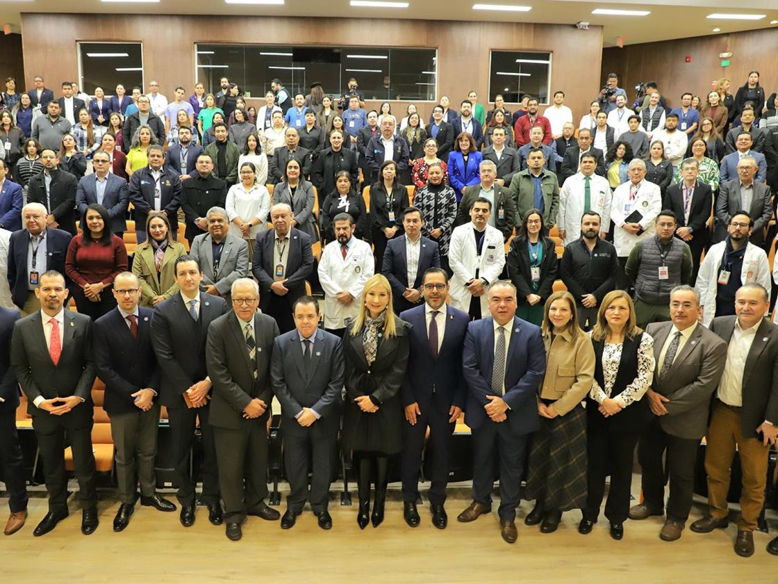 Secretaría de Salud de Nuevo León firma convenio con Hospital Universitario y AstraZeneca. SOLO EDITORIAL/ EFE