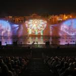 Navigalia, una propuesta única en España que en tan solo dos años se ha consolidado como el gran espectáculo de la Navidad en Sevilla, se presenta de nuevo para hacer vivir a las familias la magia de Navidad en un lugar mágico de Sevilla como es la orilla del Guadalquivir frente a Triana. EFE/José Manuel Vidal