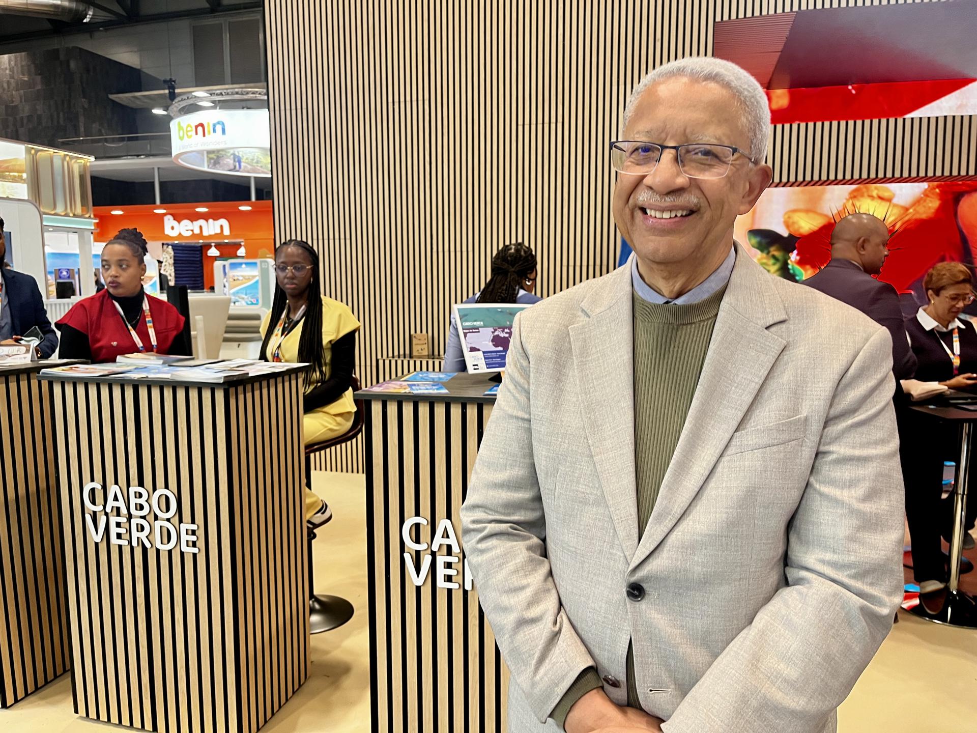 José Luis Sá Nogueira en el stand de Cabo Verde en Fitur.EFE/Carlos Garcia