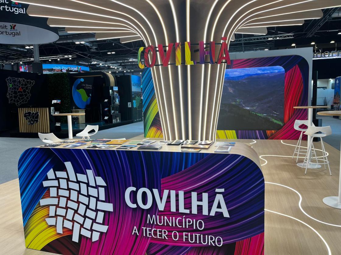 La ciudad lusa de Covilhã, en la región centro de las Beiras e Serra de Estrela, se promociona esta semana en Fitur como una localidad universitaria cosmopolita. EFE/Carlos García
