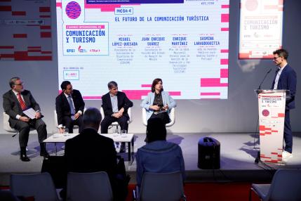 Expertos abogan por destinos conectados con emociones y que apoyen a la comunidad local