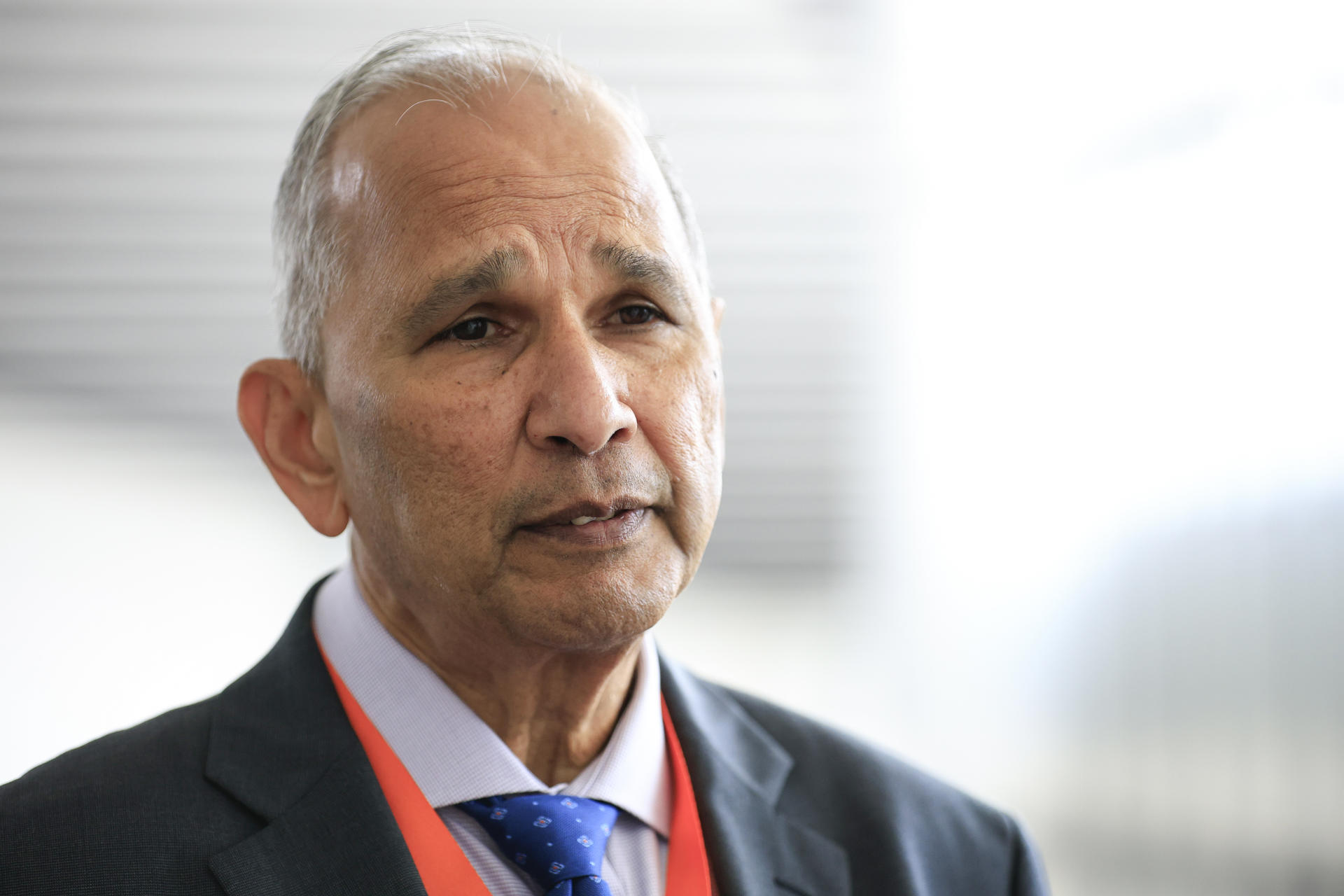 El director general del Instituto Interamericano de Cooperación para la Agricultura (IICA), el guyanés Muhammad Ibrahim, habla en una entrevista con EFE este jueves, durante el Foro Económico Internacional de América Latina y el caribe 2026 organizado por la CAF, en Ciudad de Panamá (Panamá). EFE/ Bienvenido Velasco