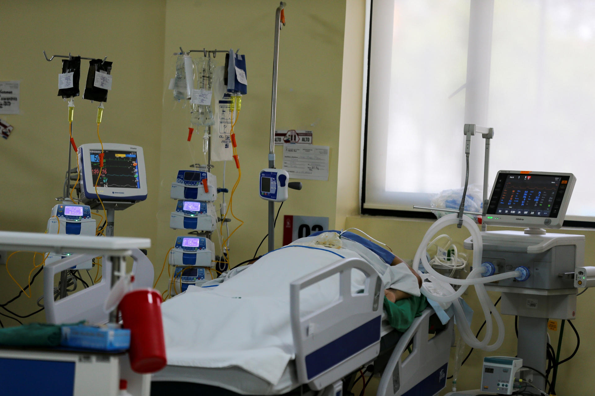 En México, se estima que hasta 10 millones de personas viven con alguna enfermedad rara, según datos de la Universidad Nacional Autónoma de México (UNAM), una brecha que evidencia los desafíos en detección temprana, atención especializada e investigación en el país. EFE/ Jóse Jácome/ARCHIVO