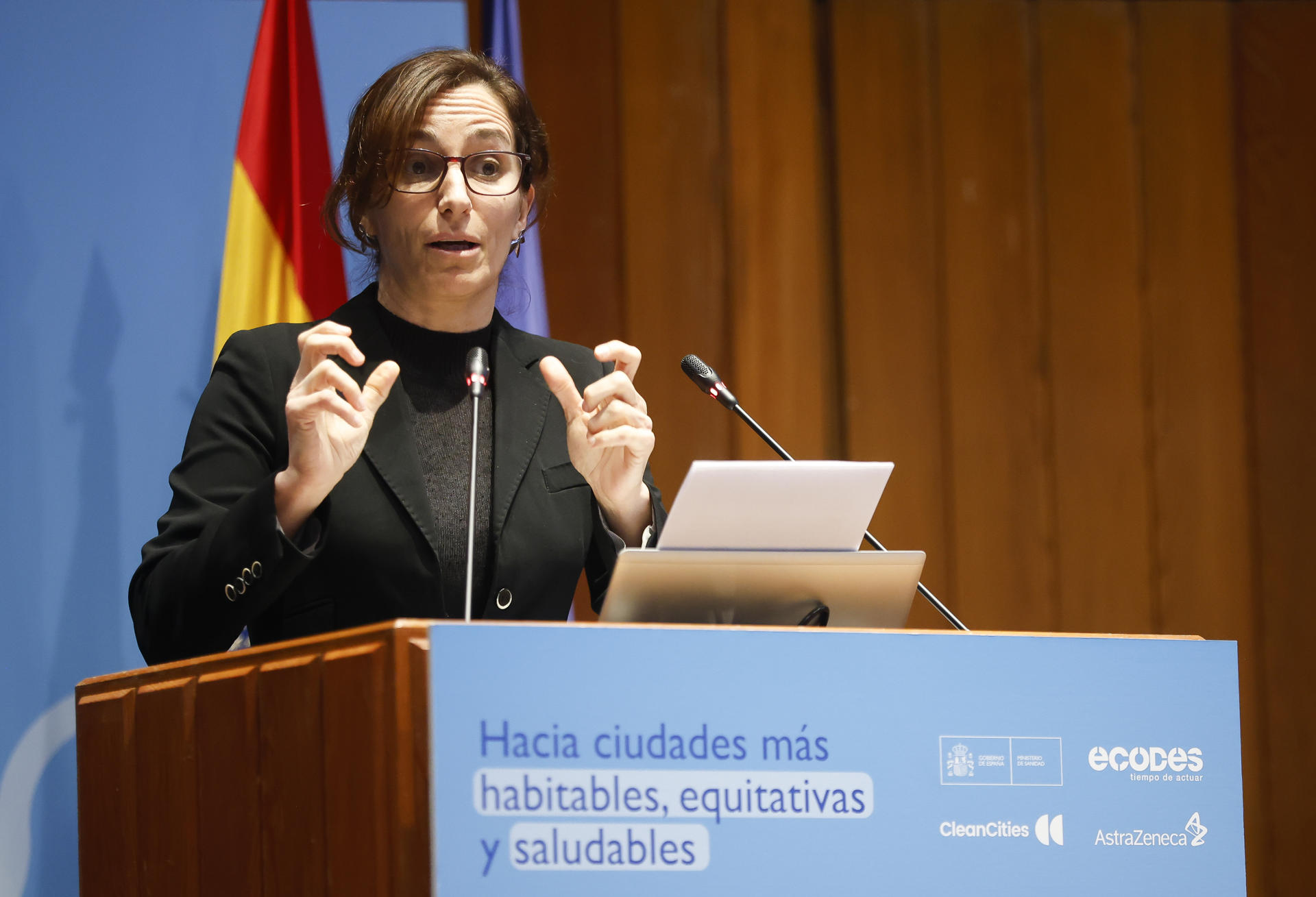 MADRID, 27/02/2026.- La ministra de Sanidad, Mónica García, participa en una jornada sobre urbanismo saludable organizada por el Ministerio de Sanidad en colaboración con ECODES este viernes en Madrid. EFE/ David Fernández