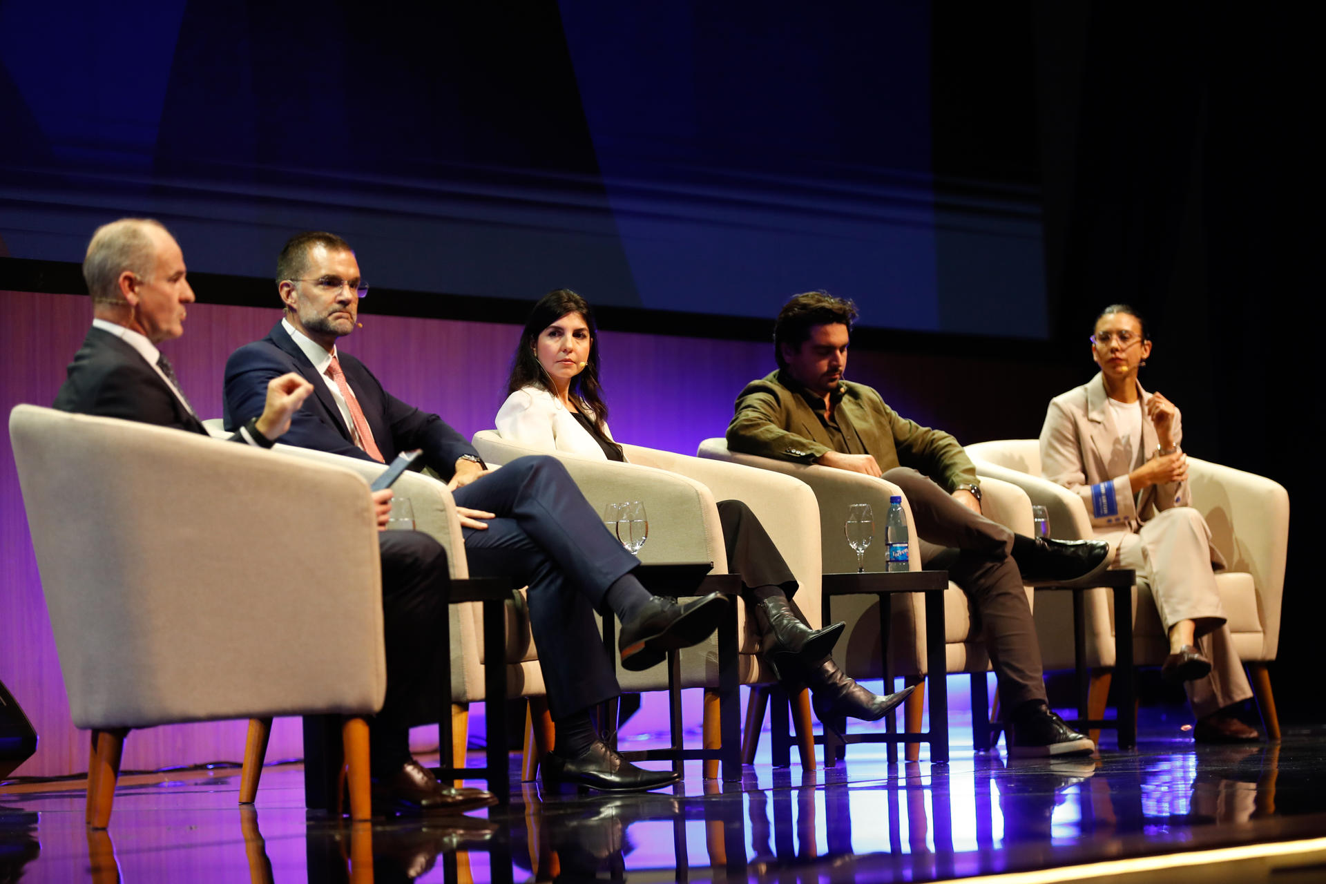 El sector corporativo fue gran protagonista en el segundo día de las reuniones anuales del Grupo Banco Interamericano de Desarollo (BID) en Paraguay, con el anuncio de la conclusión del proceso de capitalización de 3.500 millones de dólares de BID Invest, su brazo enfocado al segmento privado, y la celebración de la primera de las dos sesiones del foro empresarial que se ha programado. EFE/ Juan Pablo Pino