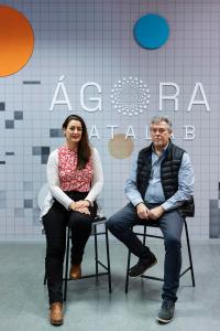 MÁLAGA (ESPAÑA), 16/03/2026.- Los investigadores Virginia García y José Aldana que tienen un proyecto de investigación que va a mapear por satélite las zonas deforestadas y reforestadas, con el objetivo de crear nuevos bosques más duraderos y ecológicos, posan en una de las salas del edificio Ada Byron desde donde trabajan. EFE/Carlos Díaz.